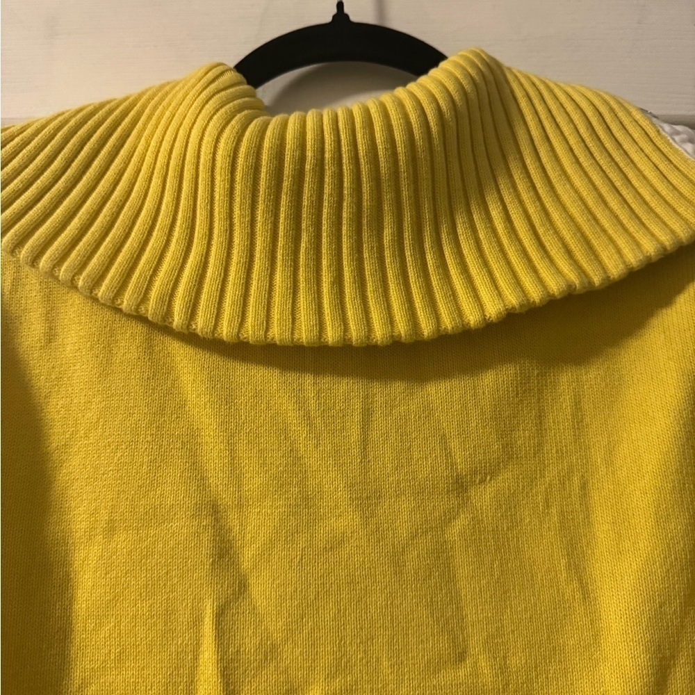 Yellow Ralph Lauren Women’s Sweater - Picture 8 of 8